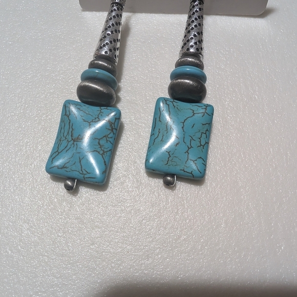 🛍️4 For $15🛍️ Vintage Turquoise Dangle Earrings with Textured Accents - Picture 8 of 12